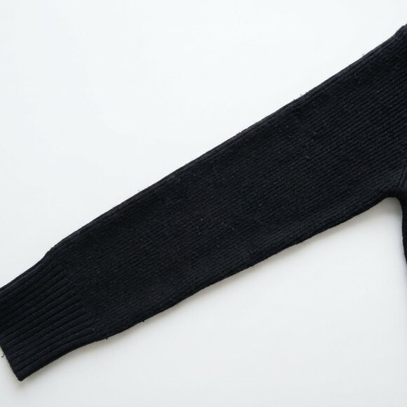 Sweater - Picture 3 of 8